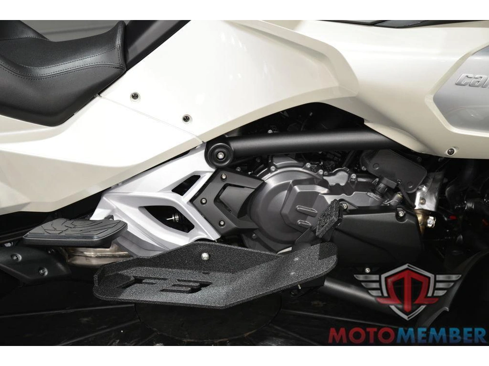 2026 Can-am Spyder F3 Limited Platine