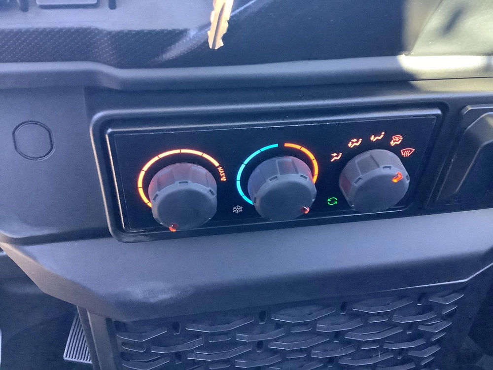 2027 Can-am Defender Hd11 Xu Limited