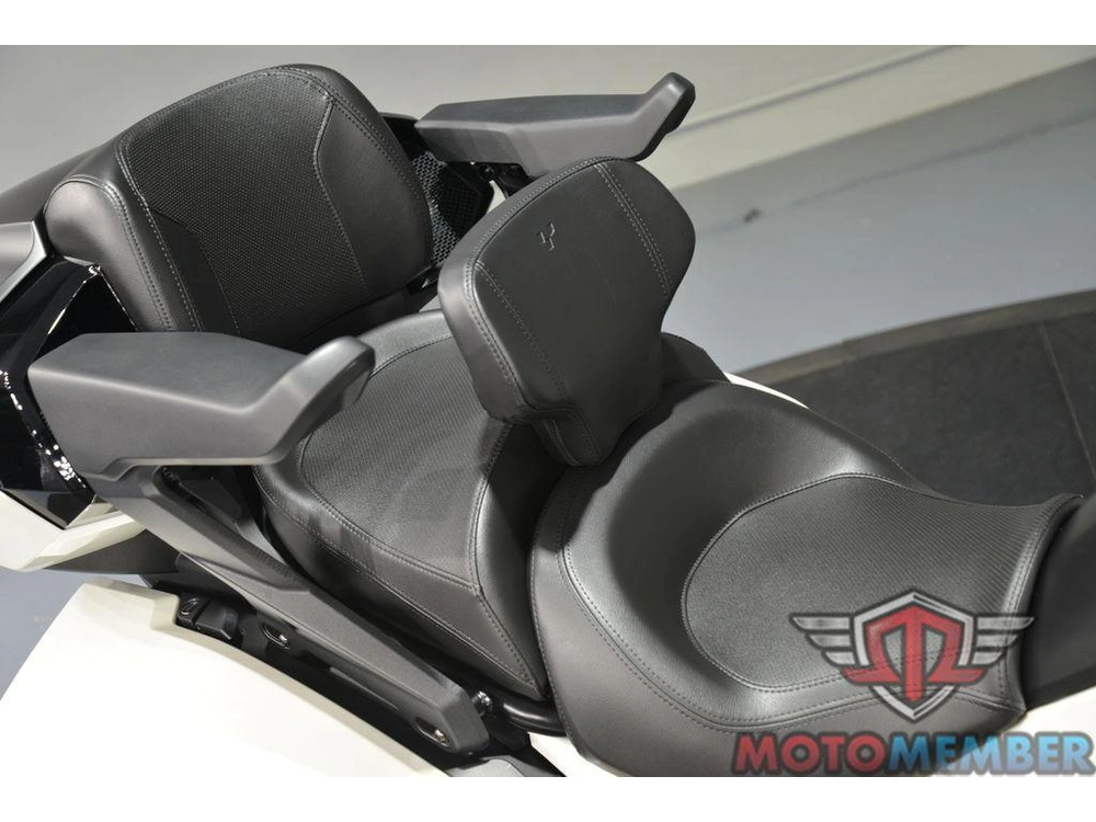 2026 Can-am Spyder F3 Limited Platine