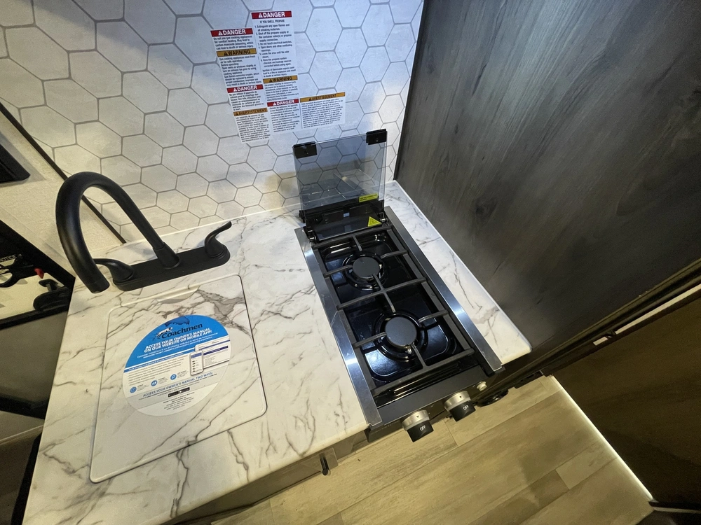 2022 Coachmen Clipper 17fq