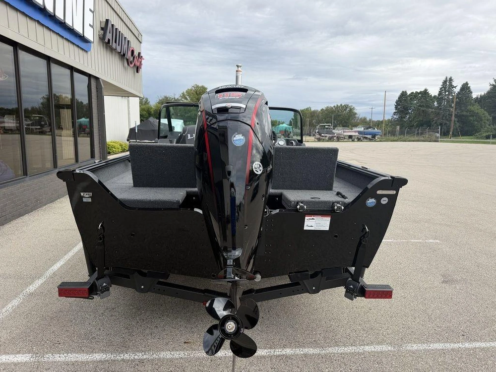 2027 Lund Boat Co 1800 Adventure Sport