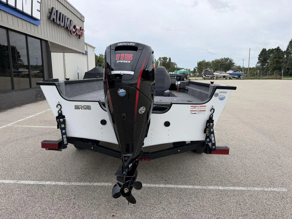 2027 Alumacraft Voyageur 175 Side Console