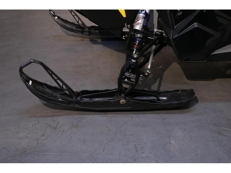 Polaris 9R INDY VR1 137 SNOWCHECK (EXCLUSIF) 2027