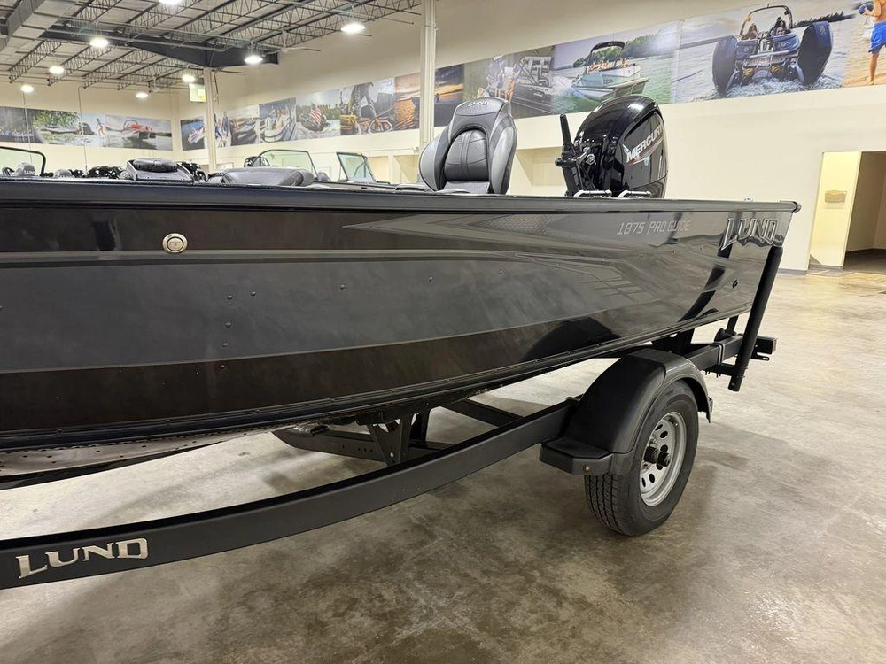 2024 Lund Boat Co 1875 Pro Guide Tiller