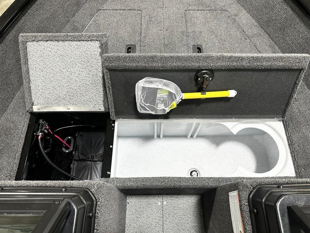 2026 Lund Boat Co 1650 Angler Sport