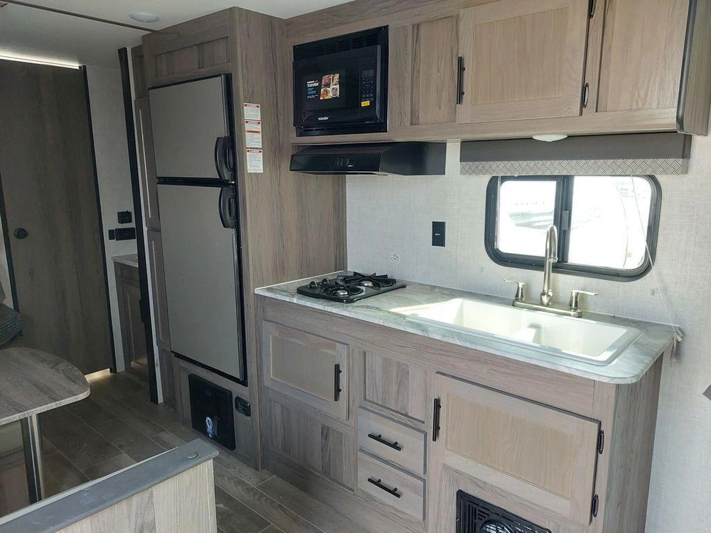 2025 Gulf Stream Conquest 248bh