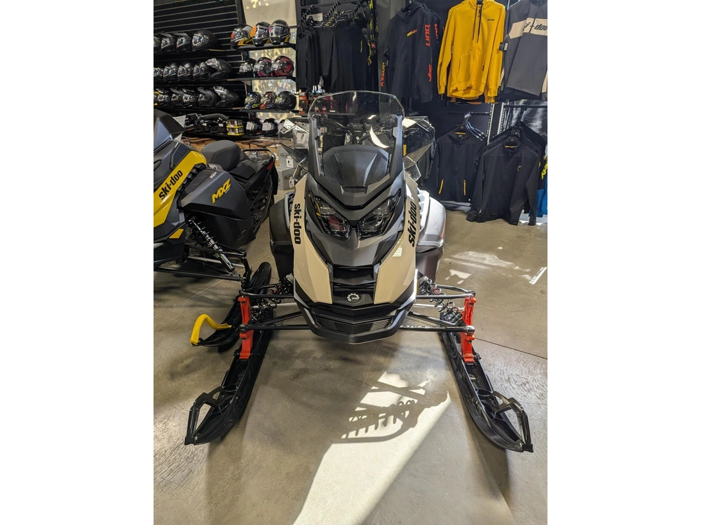 2027 Ski-doo Renegade Adrenaline 900 Tr