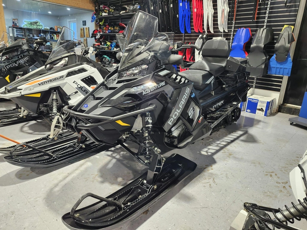 Polaris Titan S4 Adv 2024