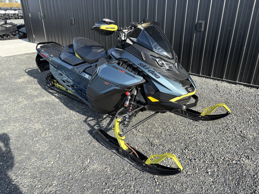 2026 Ski-doo Renegade X-rs 900 Ace Turbo R Ice Ripper Xt 1.5" E.s.