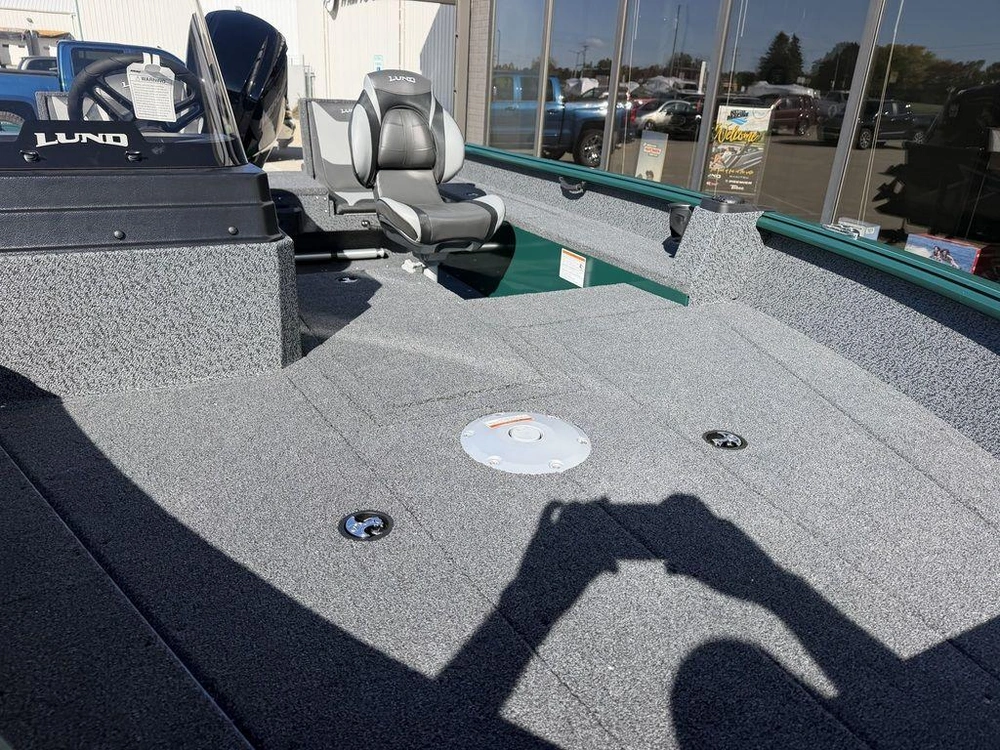 2027 Lund Boat Co 1700 Adventure Ss