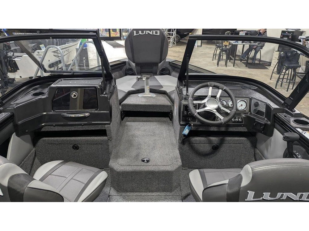 2026 Lund Boat Co 1875 Crossover Xs Sport