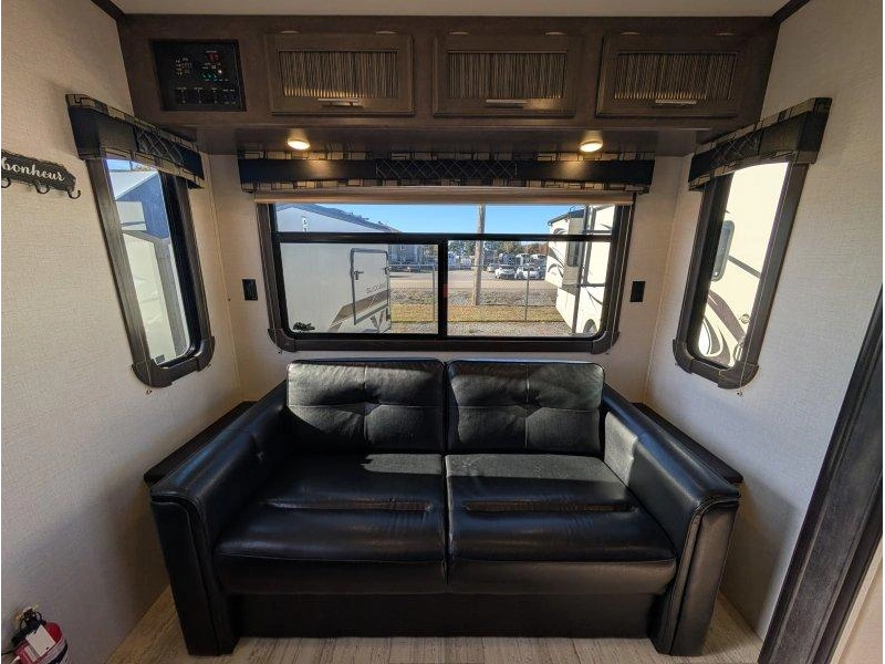2017 Crossroads Cruiser 25rl