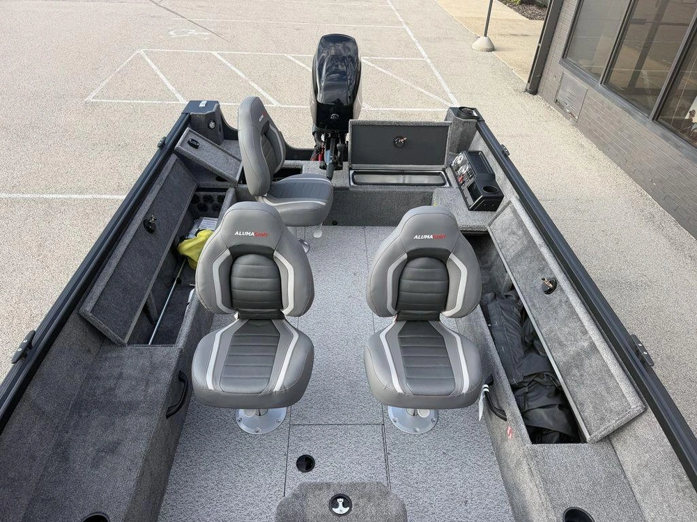 2027 Alumacraft Voyageur 175 Tiller