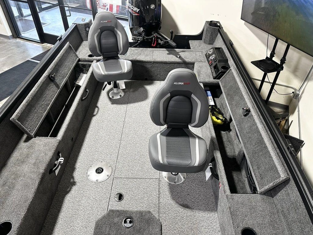 2026 Alumacraft Voyageur 175 Tiller