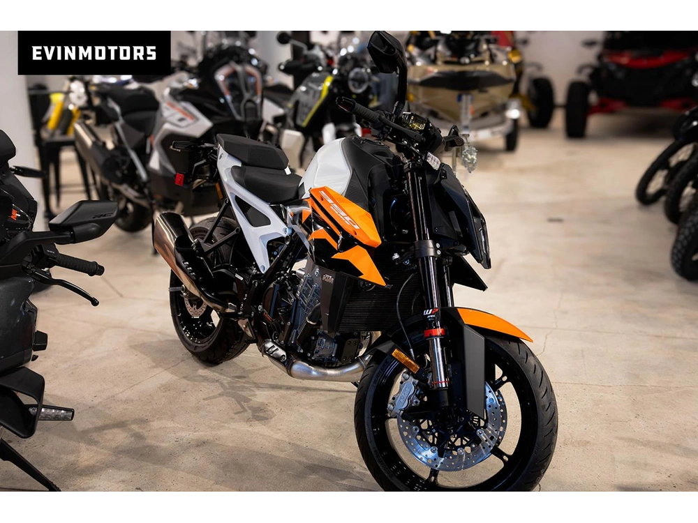 2027 Ktm 990 Duke