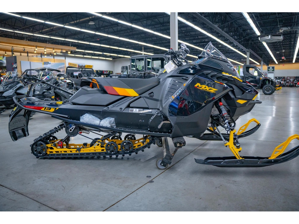 2027 Ski-doo Mxz Adrenaline Blizzard 600rr