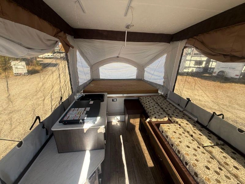 2019 Coachmen Clipper 860qs