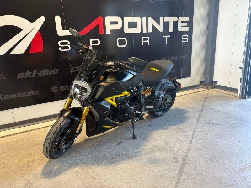 Ducati Diavel 2022