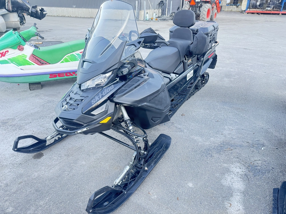 2022 Ski-doo Expedition Se 900 Turbo 150 Hp