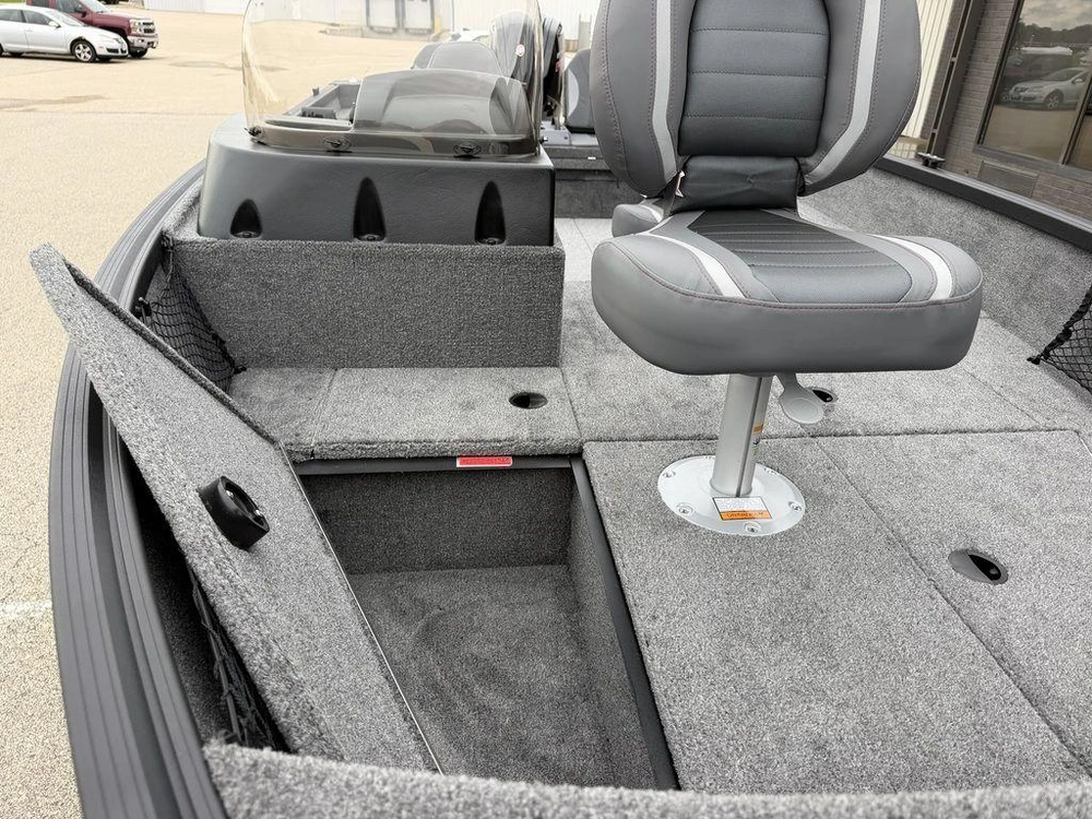 2027 Alumacraft Voyageur 175 Side Console