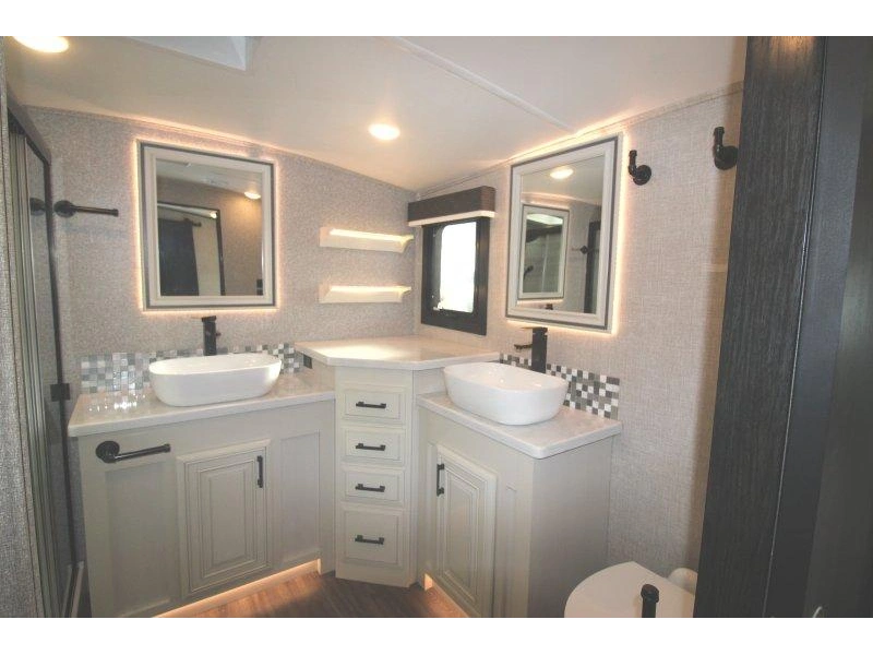 2023 Jayco Pinnacle 38flgs
