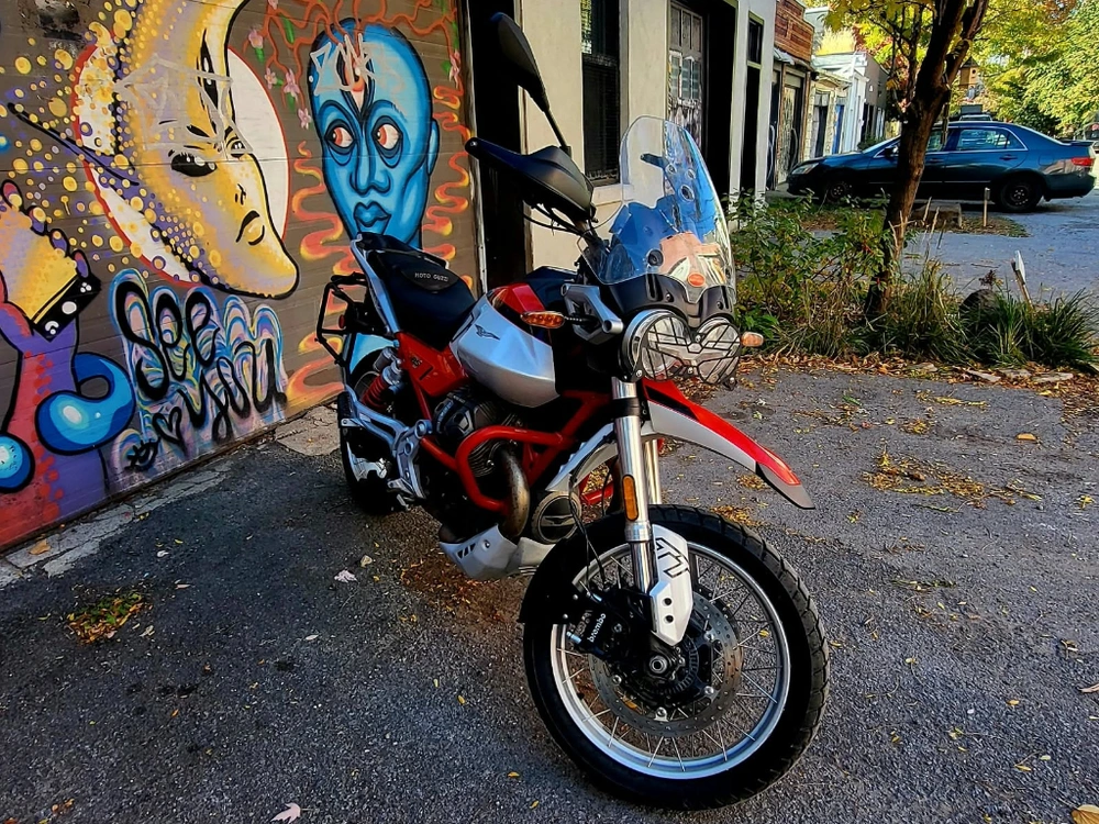 Moto Guzzi V85 Tt Aventure 2025