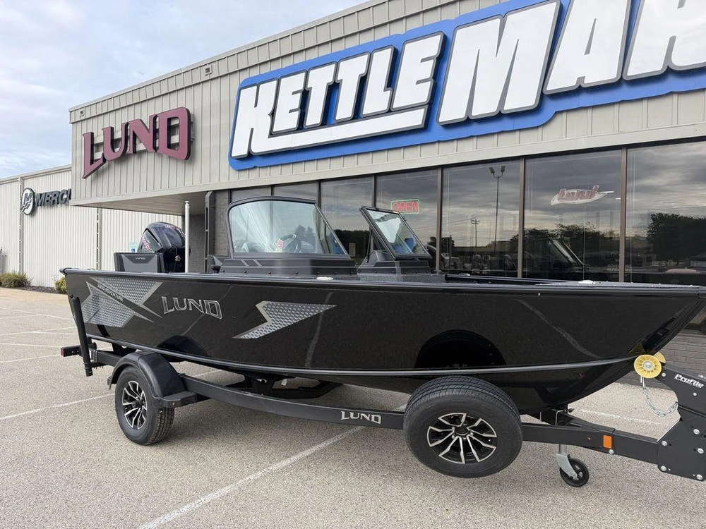 2027 Lund Boat Co 1800 Adventure Sport