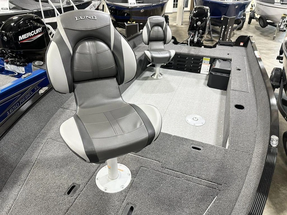 2026 Lund Boat Co 1650 Angler Tiller