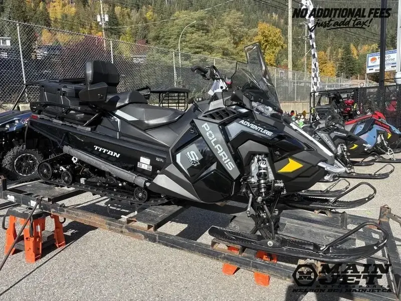 Polaris PROSTAR S4 TITAN ADVENTURE 155 Prostar S4 Adventure 155 - Onyx Black 2025