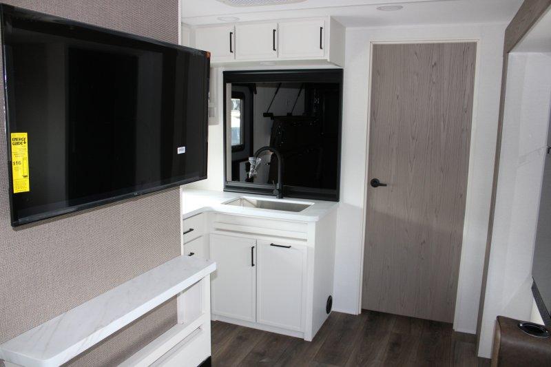2027 Grand Design Momentum 30MAV