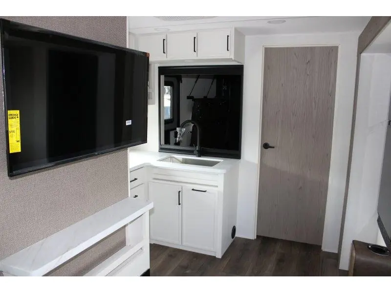 Grand Design Momentum 30MAV 2027