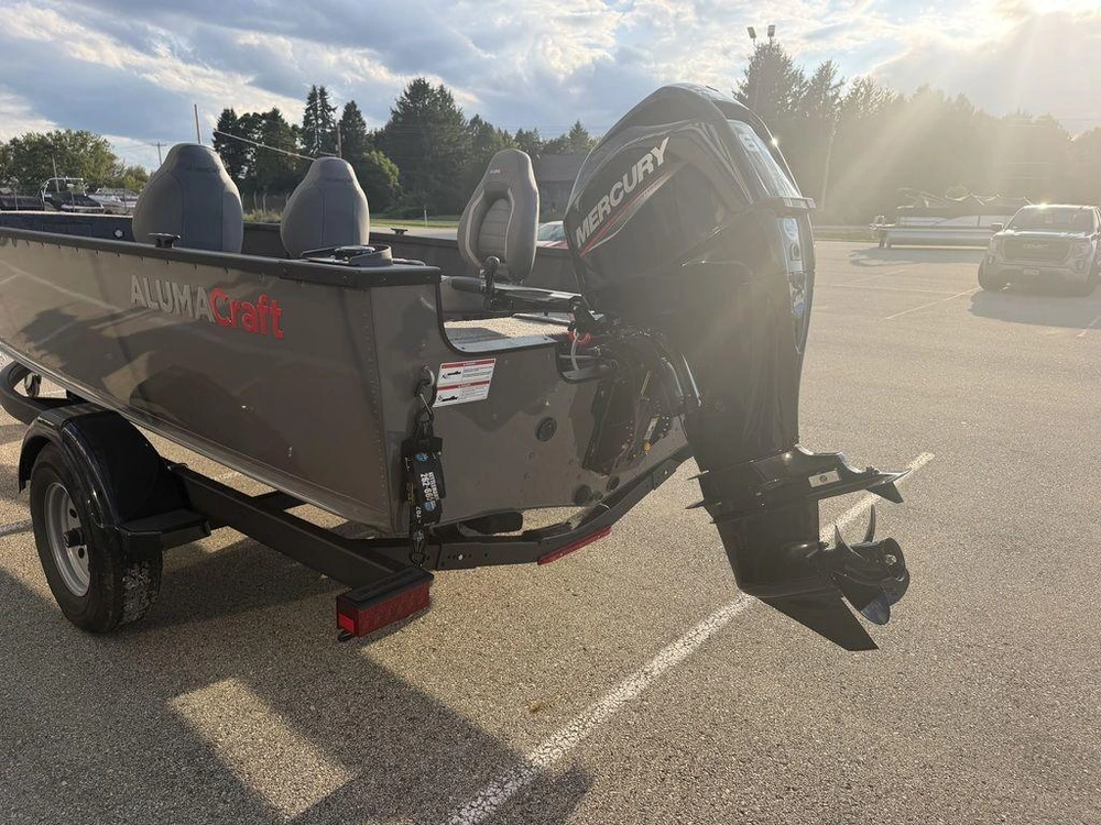 2027 Alumacraft Voyageur 175 Tiller