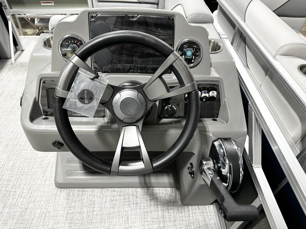 2027 Tahoe Pontoons Sport Rear Fish 17ft
