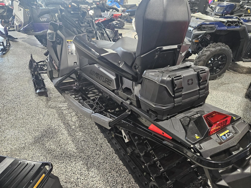 2027 Polaris Prostar S4 Indy Aventure 137