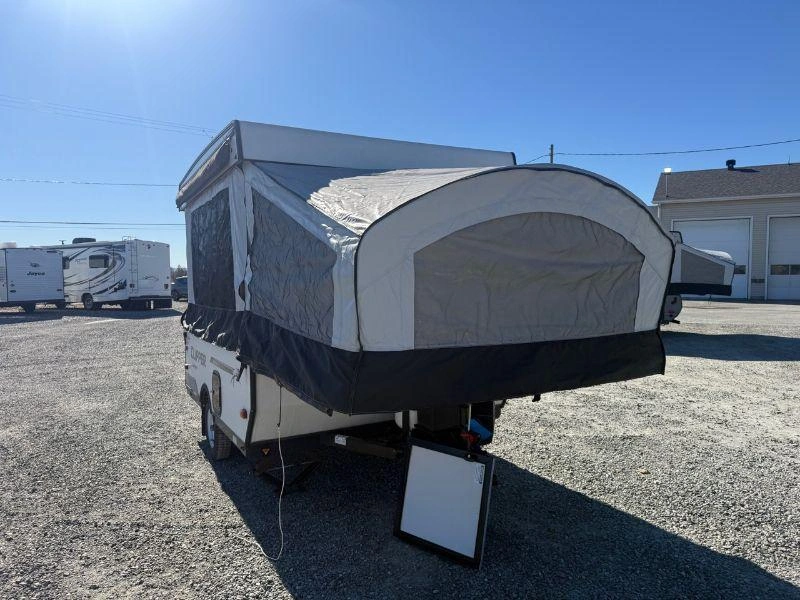 2019 Coachmen Clipper 860qs