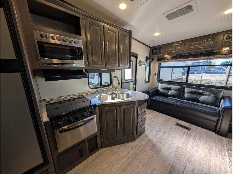 2017 Crossroads Cruiser 25rl