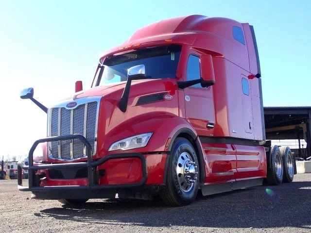 Peterbilt 579 2025