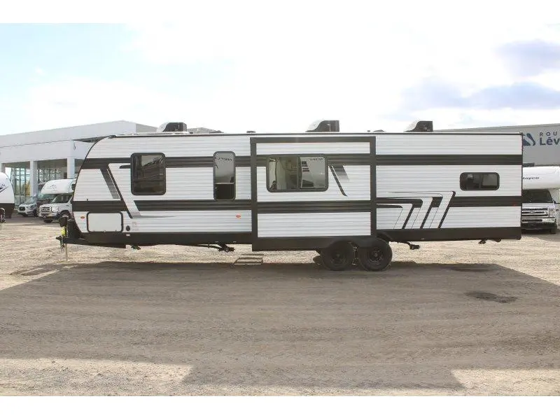 Grand Design Momentum 30MAV 2027