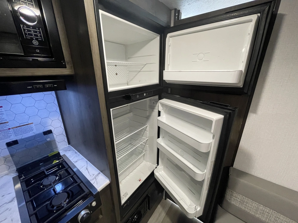2022 Coachmen Clipper 17fq