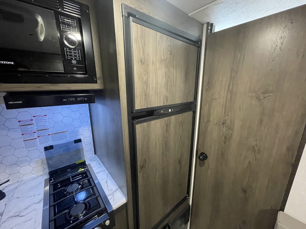 2022 Coachmen Clipper 17fq