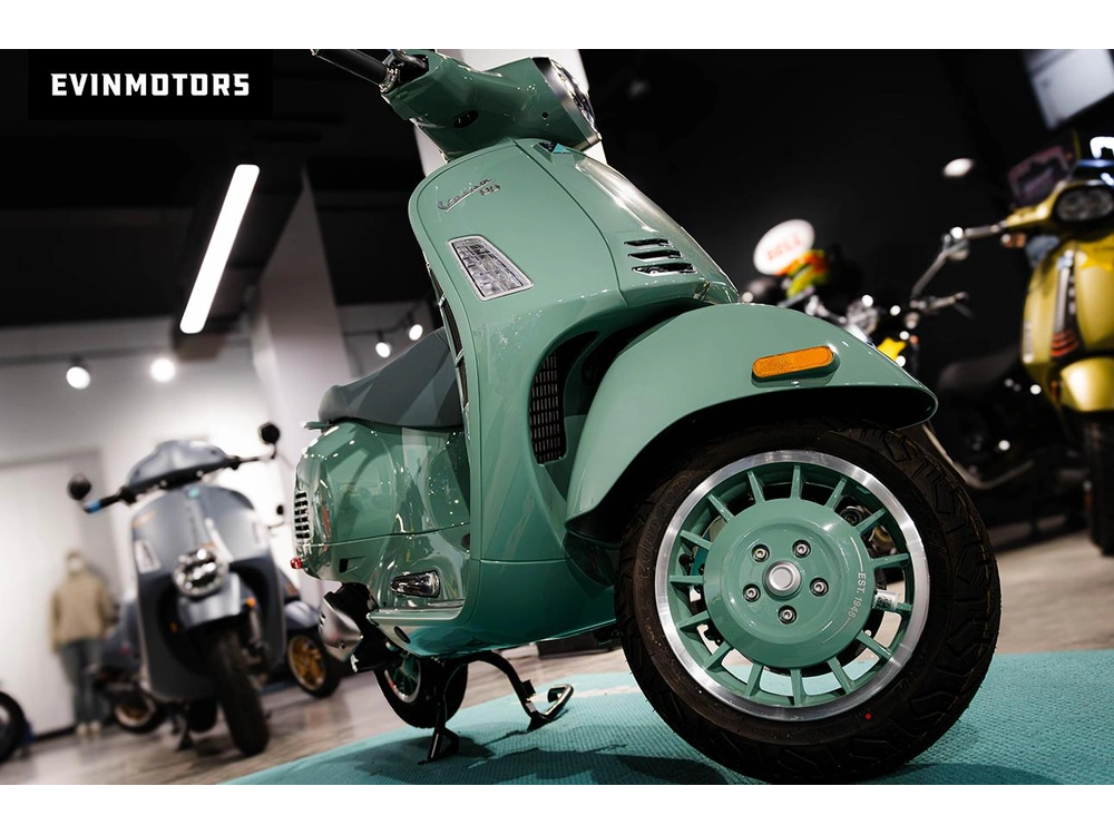 2027 Vespa Gts 310 Livrea 80th