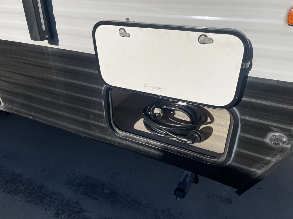 2022 Coachmen Clipper 17fq