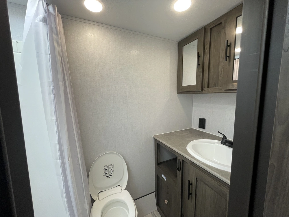 2022 Coachmen Clipper 17fq