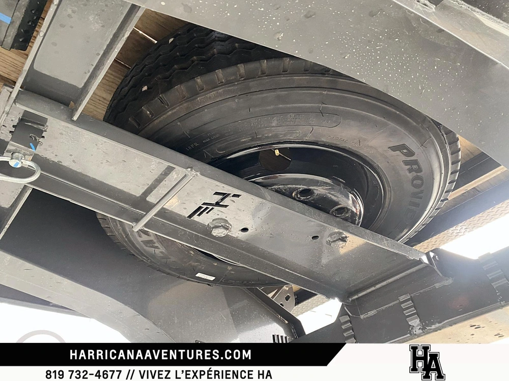 2027 Horizon Ffh 40 X 102 X 38 Tilt Deck