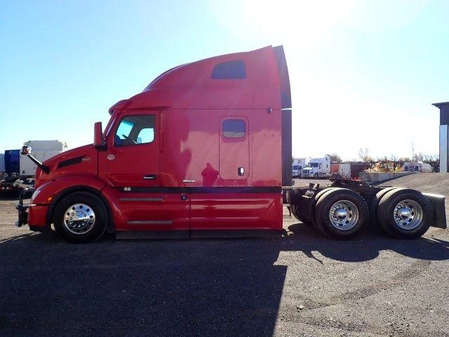 Peterbilt 579 2025