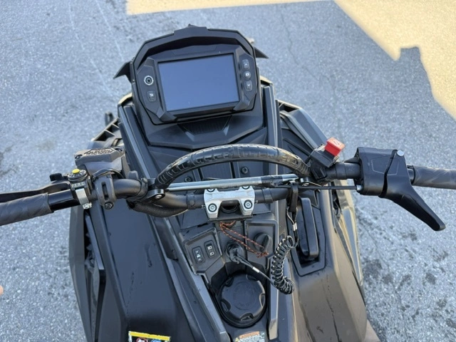 2024 Polaris Rmk Khaos 155
