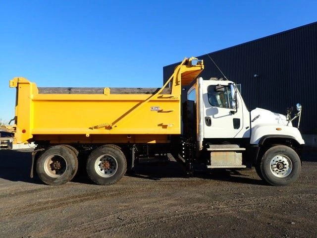 Freightliner 114sd 2015