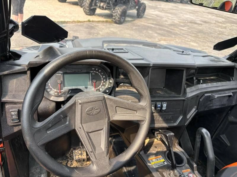 2019 Polaris General Ride Command