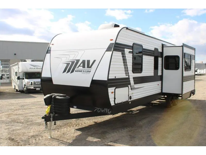 Grand Design Momentum 30MAV 2027