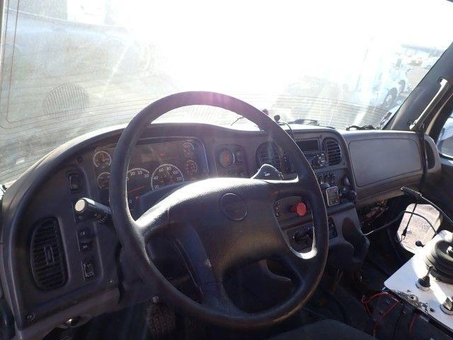 Freightliner 114sd 2015